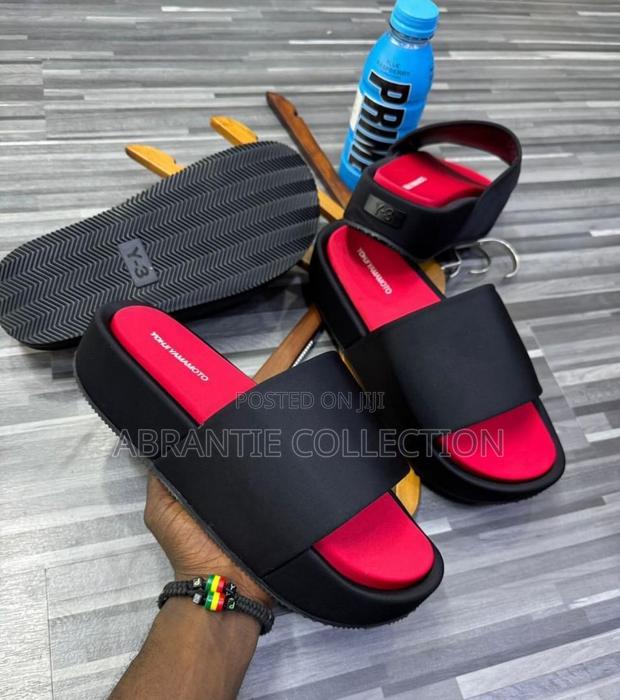 Original Unisex Y-3 Slides · Photo 3