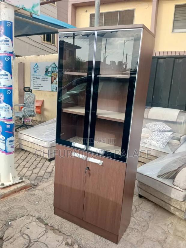 Affordable Book Shref · Photo 2