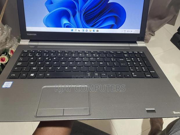 Laptop Toshiba Tecra A50 8GB Intel Core i5 SSD 256GB · Photo 3