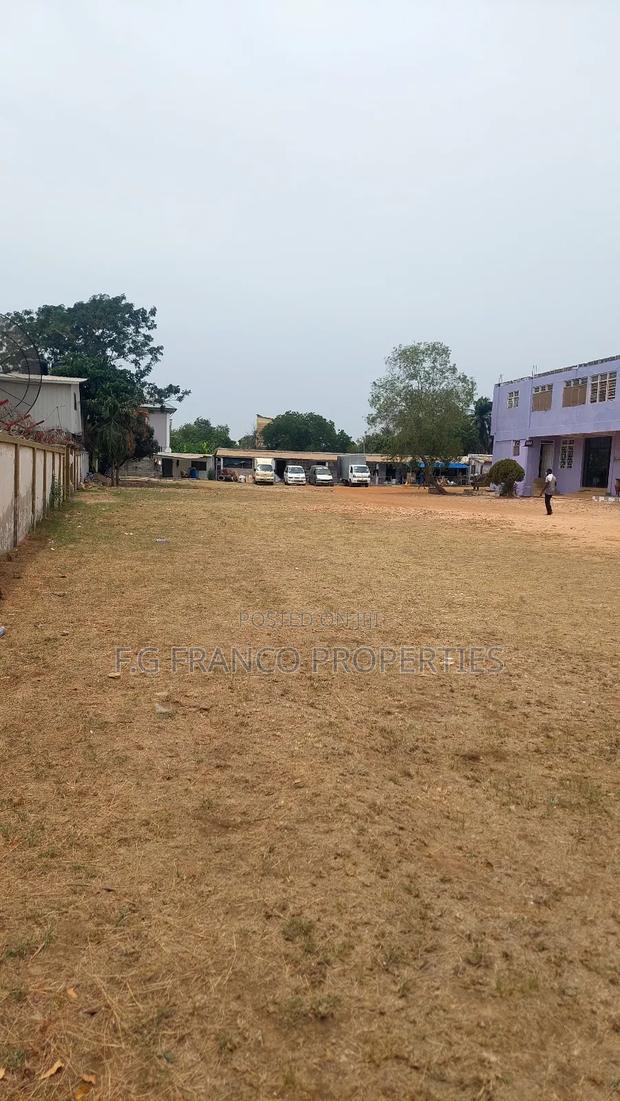 6 Plots of Land for Sale at Tema Community 11 · Photo 4