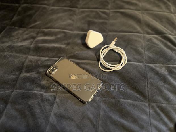 Apple iPhone SE (2020) 64 GB Black photo 20