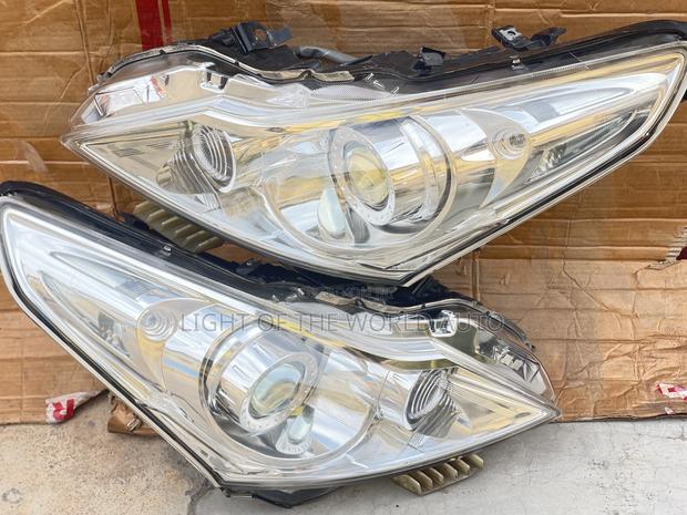 Nissan Infinite G25/G35 Headlights 2012 Charger Type