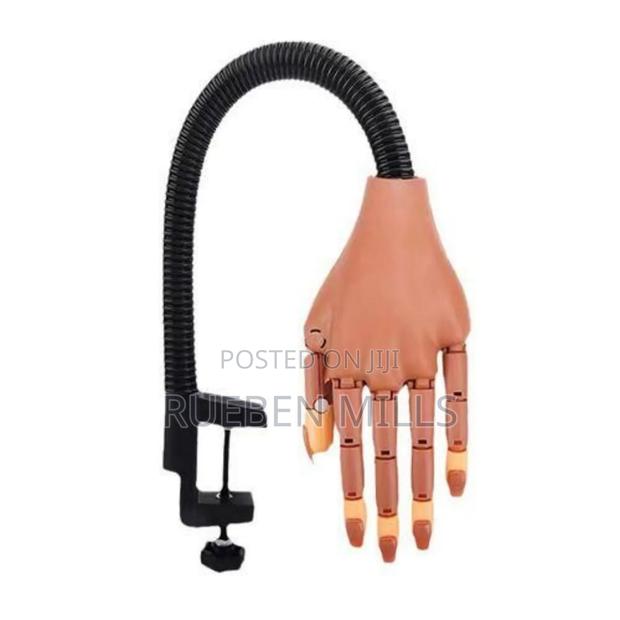 Nail Practice Mannequin Hand for Acrylic Nails · Photo 4