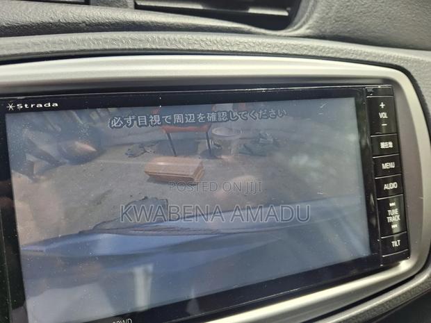 Toyota Vitz 1.3 AWD 5dr 2013 Blue