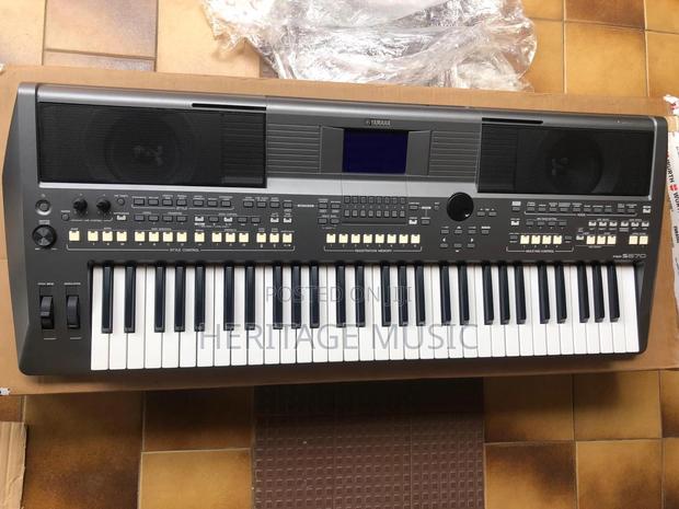 Yamaha PSR S670 photo 2