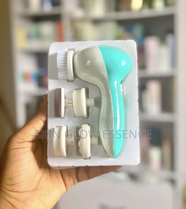 Electric Facial Cleaner 5 in 1 · Photo 2