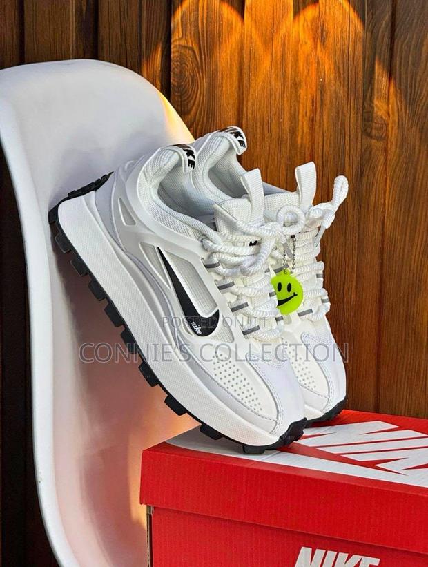 Nike Bailleli Sneaker photo 3