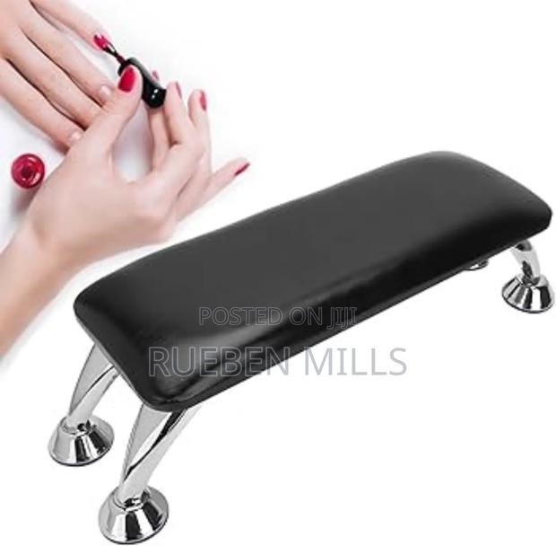 Nail Arm or Hand Rest Cushion for Acrylic Nails · Photo 3
