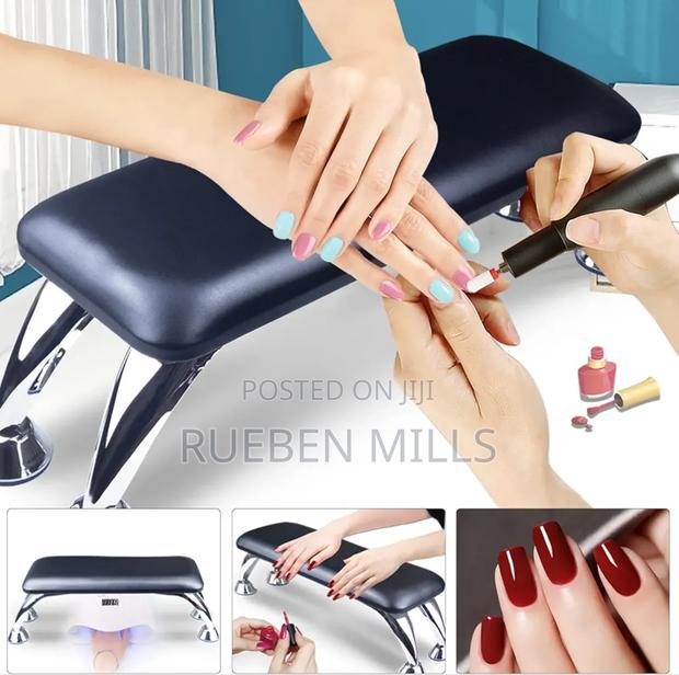 Professional Non-Slip Nail Arm Rest for Nails Tech · Photo 4
