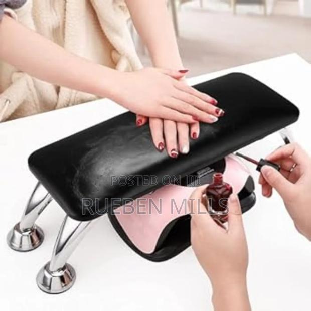 Soft Microfiber Leather Nail Arm Rest for Acrylic Nails · Photo 3