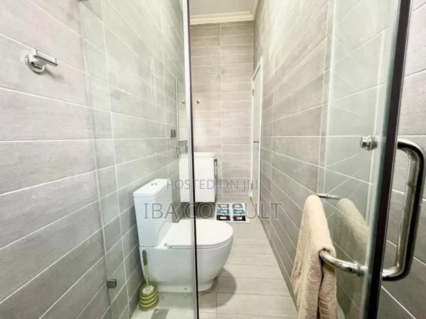 3 and 4bdrm House in East Airport for Sale