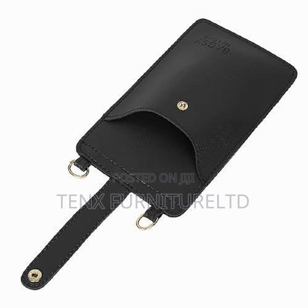 Stylish Black Mobile Sling Bag · Photo 4