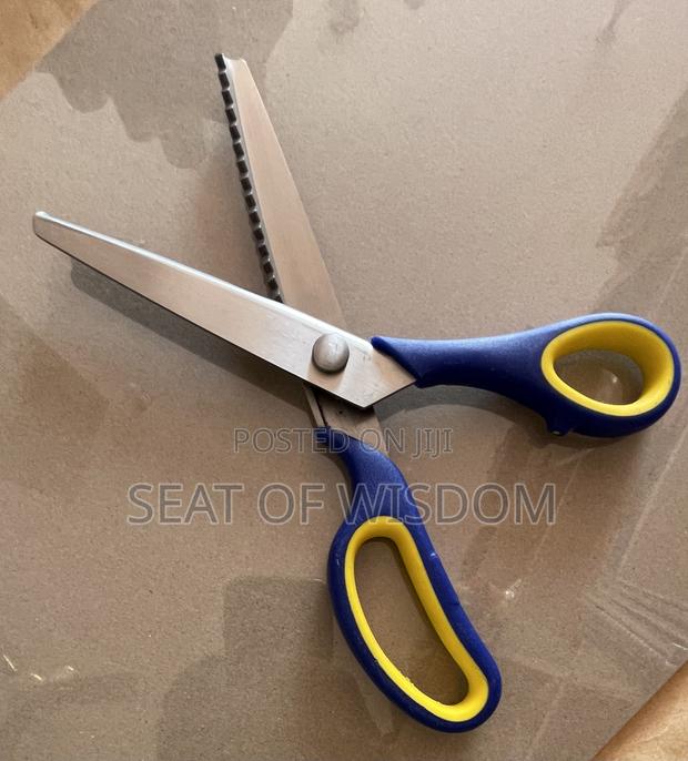 Pinking Shears · Photo 3