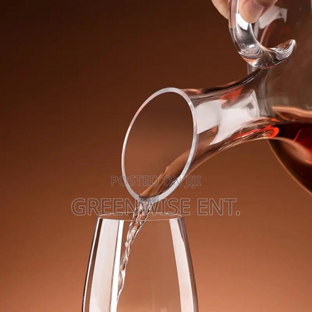 Elegant Crystal Wine Decanter photo 4