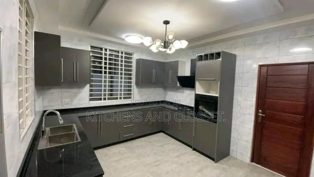 Modern Kitchen Cabinet