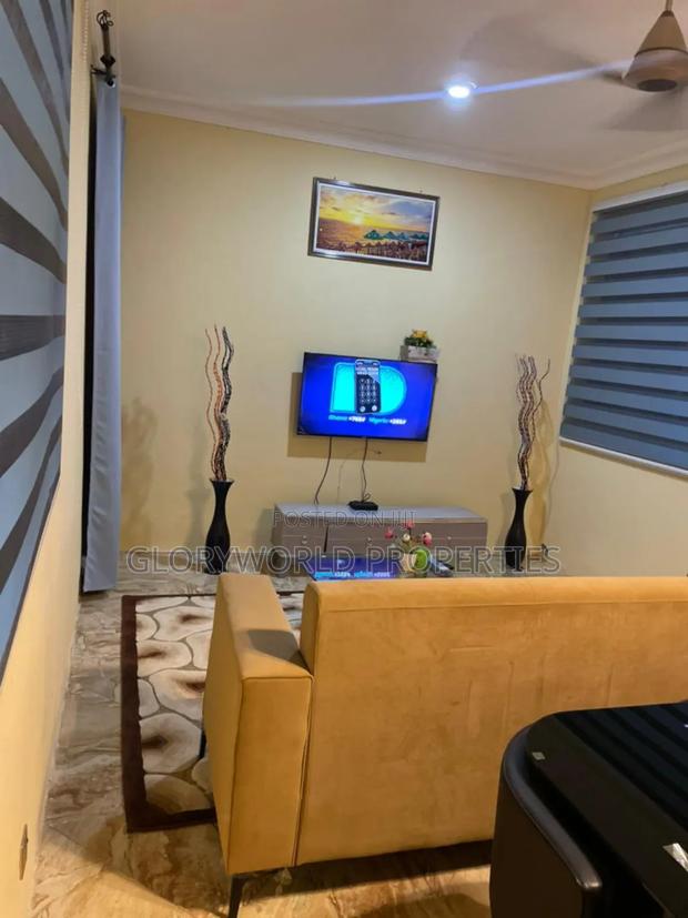Furnished 1 Bedroom at Lashibi (Ghc 500 Per Day) · Photo 4