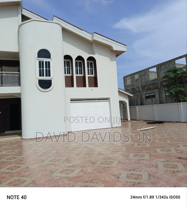 6bdrm House in 6 Bedroom Plus A, Tema Metropolitan for sale · Photo 2