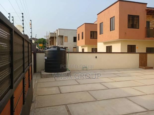 2bdrm Duplex in Wisa Group, The Mall for sale · Photo 4