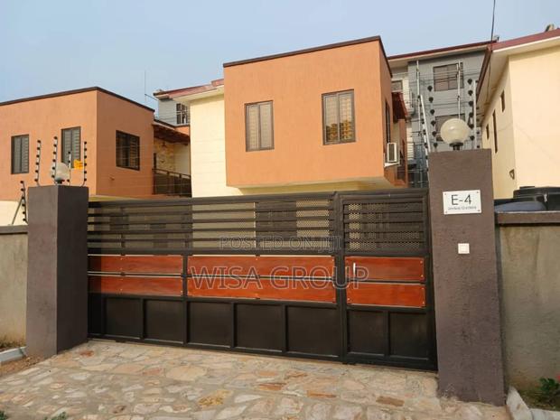 2bdrm Duplex in Wisa Group, The Mall for sale · Photo 1