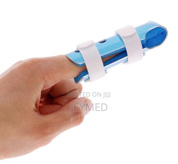 Finger Splint/Brace · Photo 4