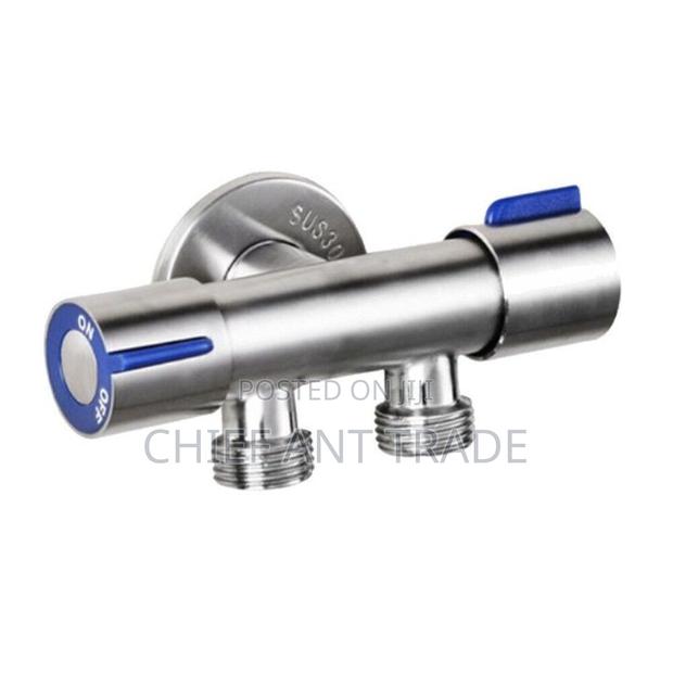 Double Angle Valve Silver · Photo 4