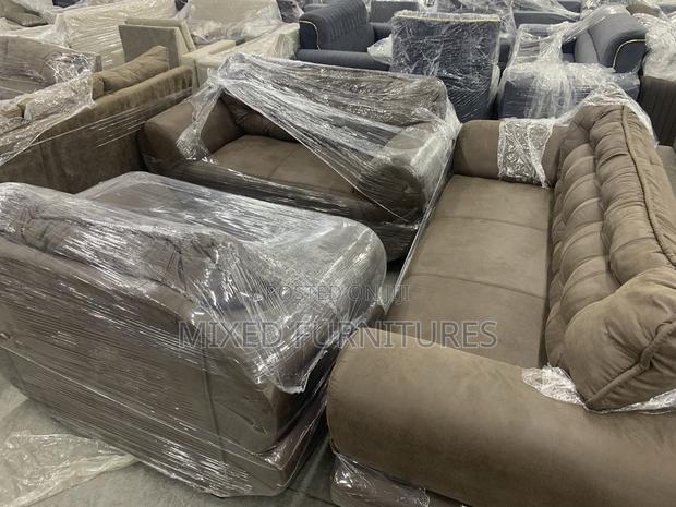 Exclusive 6 Seats Leather Sofa for Living Room · Photo 4