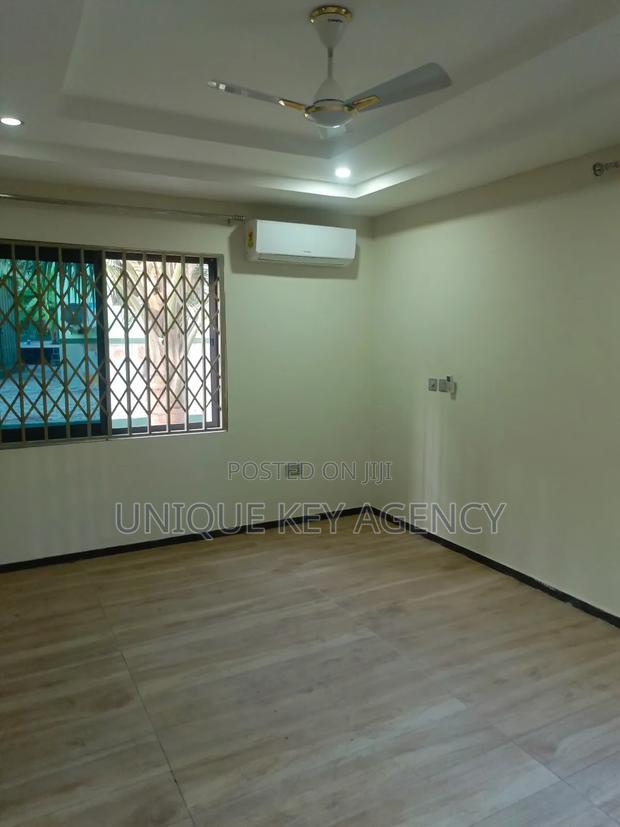 2bdrm Apartment in Unique Key Agency, West Legon for rent · Photo 2