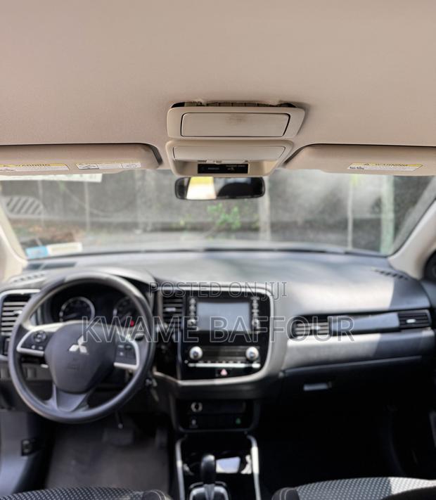 Mitsubishi Outlander 2020 Gray