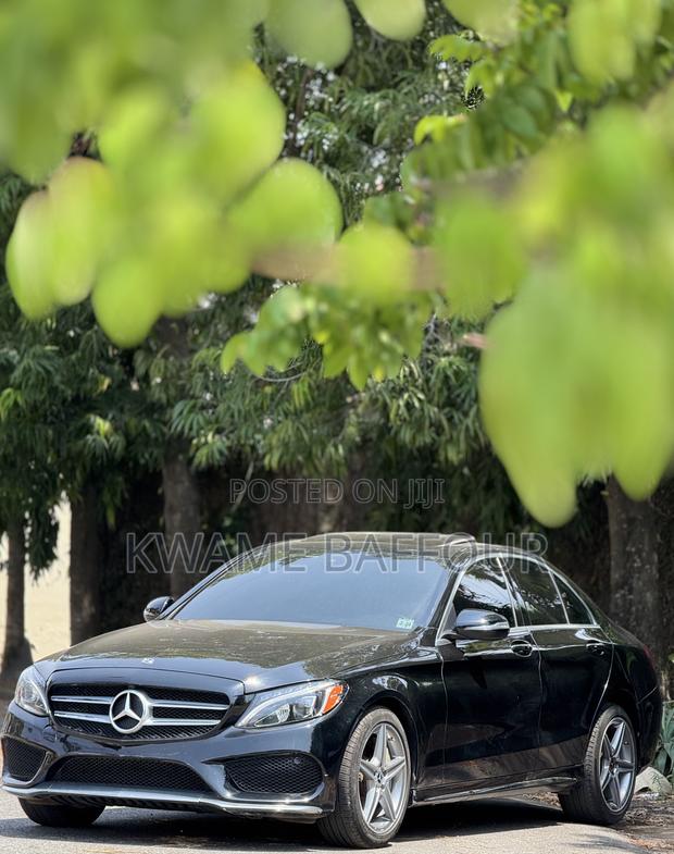 Mercedes-Benz C300 2018 Black