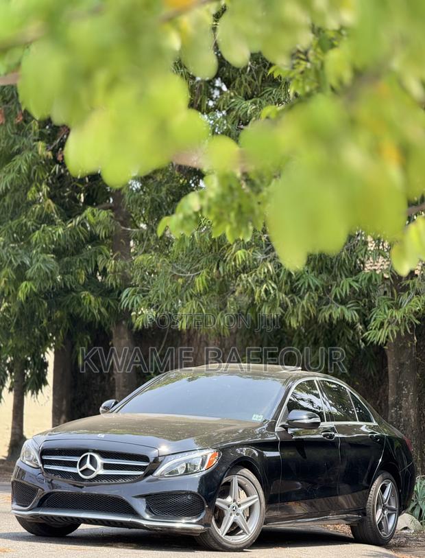 Mercedes-Benz C300 2018 Black