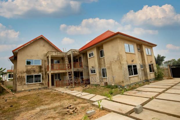 10 Bedrooms Titled Property at Haato for Sale