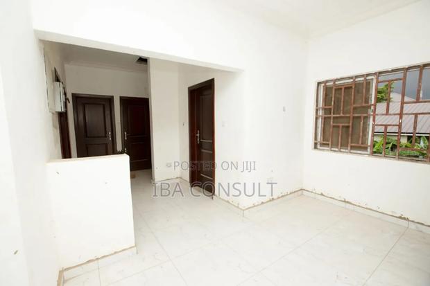 10 Bedrooms Titled Property at Haato for Sale