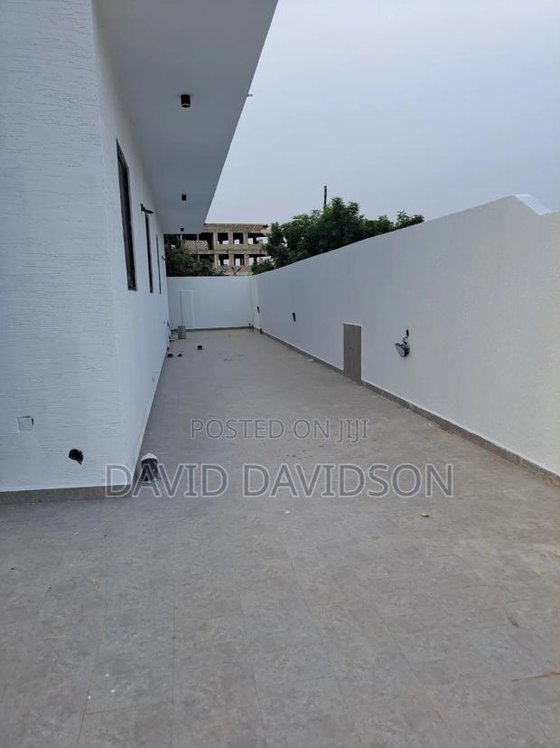 4bdrm House in 4 Bedroom House,, Tema Metropolitan for sale · Photo 4