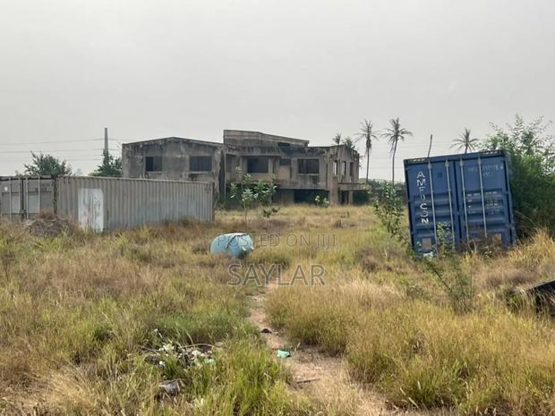 Full Plot for Sale Klagon Few Meters From the Main Road · Photo 3