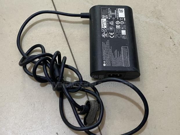Lg Omen Type C Laptop Charger 65w Uk Standard photo 6