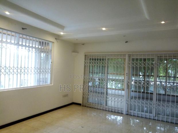 4bdrm House in Dzorwulu for rent photo 5