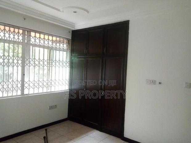 4bdrm House in Dzorwulu for rent photo 8