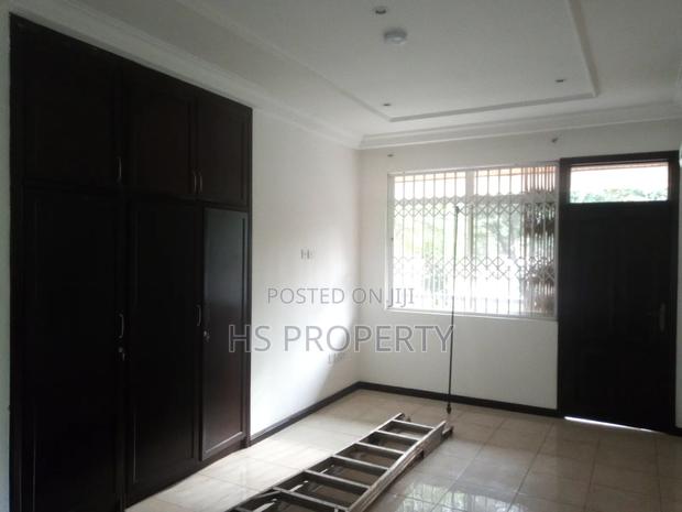 4bdrm House in Dzorwulu for rent photo 9