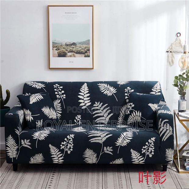 Transform Your Sofa With Elastic Covers · Photo 2