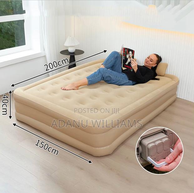 Quality Flocking Air Mattress Double Size Bed Built Wit Pump · Photo 2