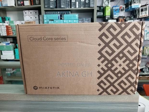 Mikrotik Cloud Core Router Ccr2004-16g-2s+ (Ccr2004-16g-2s+) · Photo 4