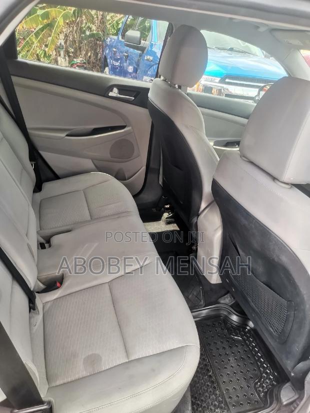 Hyundai Tucson SE 2021 Silver