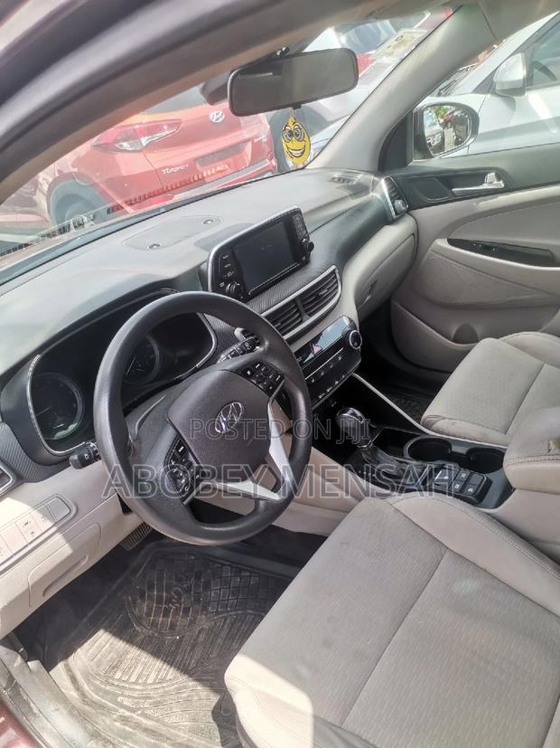 Hyundai Tucson SE 2021 Silver