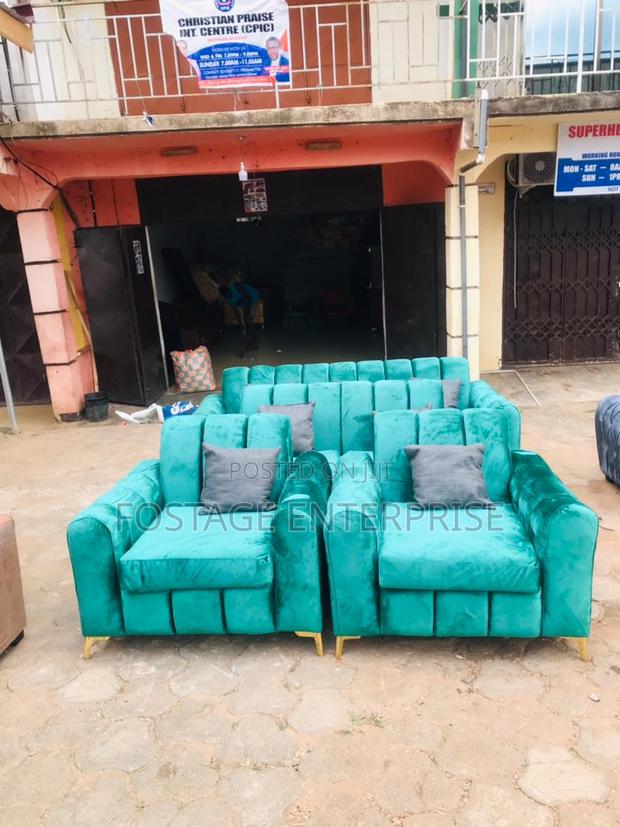 Newly Arrive Standard Sofa Set · Photo 2