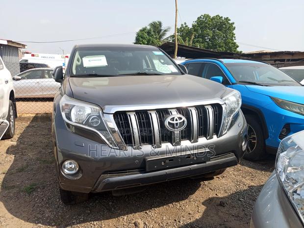 Toyota Land Cruiser Prado 2018 Gray