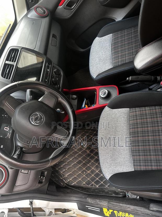 Dongfeng EV EX1 33 kW FWD 2022 White photo 9