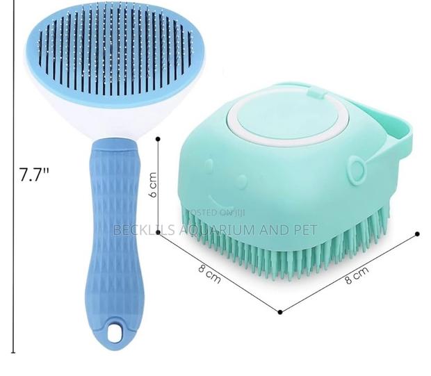 Self Cleaning Slicker Brush for Grooming · Photo 4
