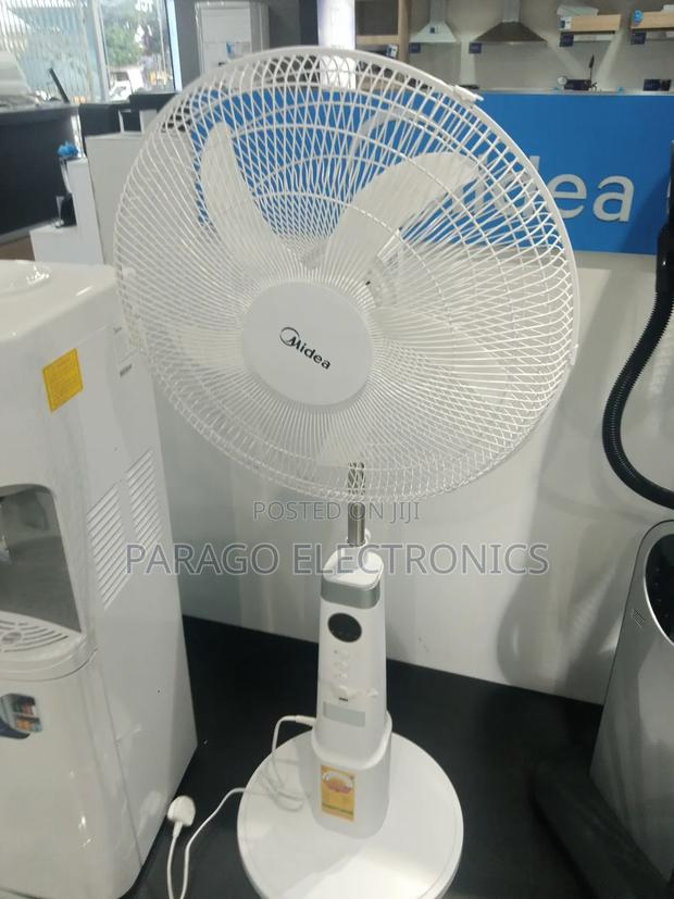 Midea-18′′-Rechargeable-Standing-Fan-Fs45-23mrd