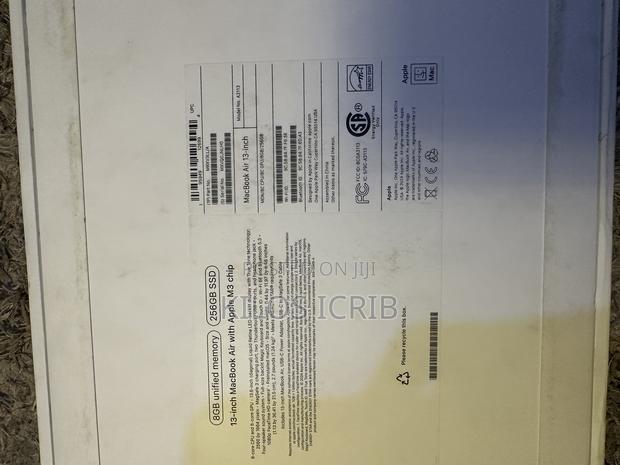New Laptop Apple MacBook Air 2024 M3 13-Inch 8GB Apple M3 SSD 256GB photo 3