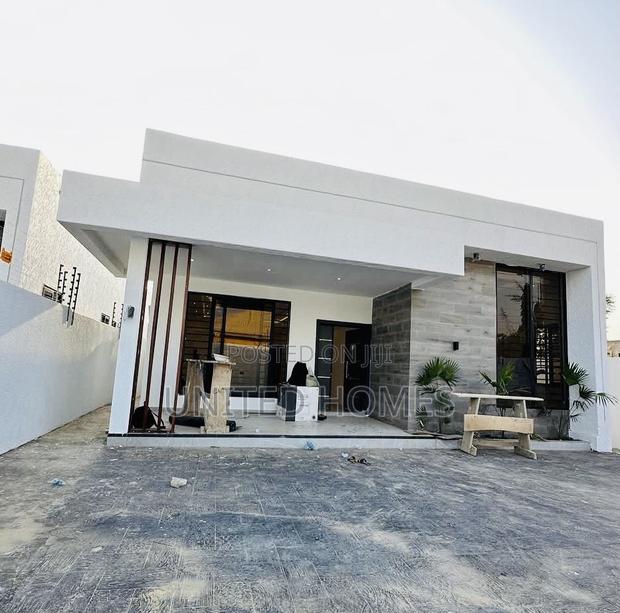 3bdrm House in Adenta for sale · Photo 1